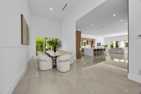 Купить виллу или дом в Майами, Флорида 4 спальни, 552.12м2, № 1850637 - фото 20