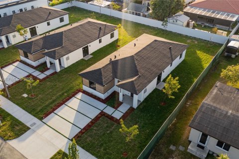 Купить виллу или дом в Майами, Флорида 4 спальни, 157.93м2, № 2007412 - фото 2