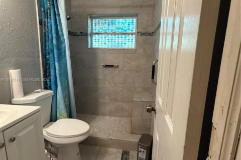 House in St. Lucie, Florida 2 bedrooms, 120.77 sq.m. № 1994526 - photo 4