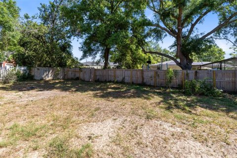 House in Winter Haven, Florida 3 bedrooms, 229.1 sq.m. № 1626821 - photo 28