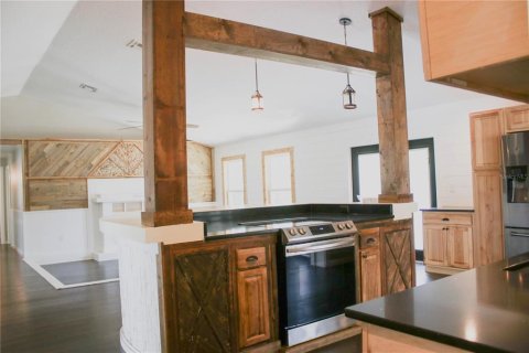 House in Winter Haven, Florida 3 bedrooms, 229.1 sq.m. № 1626821 - photo 6