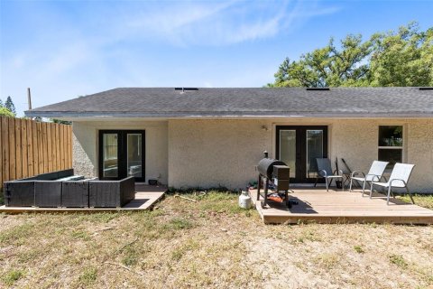 House in Winter Haven, Florida 3 bedrooms, 229.1 sq.m. № 1626821 - photo 26