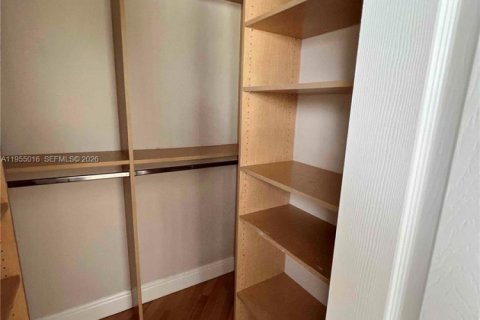 Copropriété à louer à Miami, Floride: 2 chambres, 97.55 m2 № 2010933 - photo 12