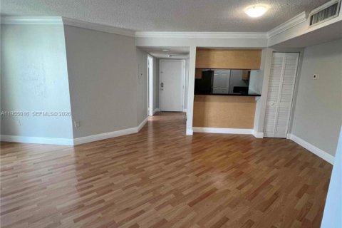 Copropriété à louer à Miami, Floride: 2 chambres, 97.55 m2 № 2010933 - photo 5