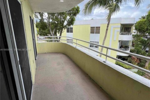 Copropriété à louer à Miami, Floride: 2 chambres, 97.55 m2 № 2010933 - photo 19