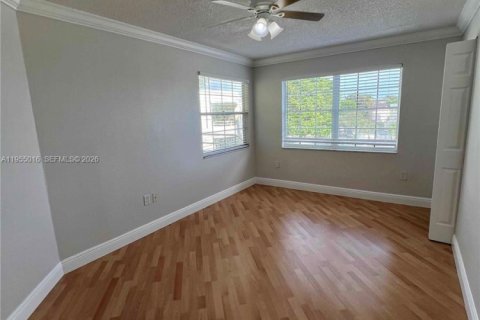 Copropriété à louer à Miami, Floride: 2 chambres, 97.55 m2 № 2010933 - photo 9
