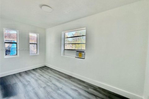 Снять в аренду коммерческую недвижимость в Вест-Парк, Флорида 1 спальня, № 2058415 - фото 11