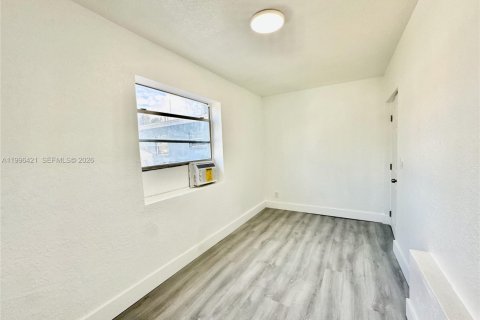 Снять в аренду коммерческую недвижимость в Вест-Парк, Флорида 1 спальня, № 2058415 - фото 7