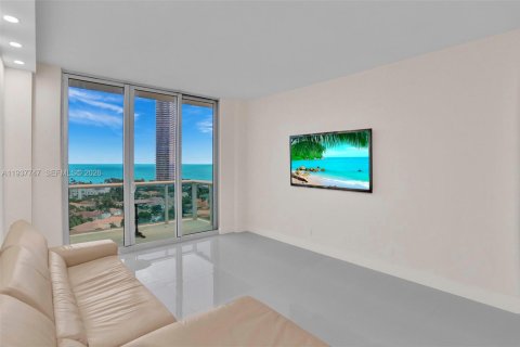 Condominio en alquiler en Sunny Isles Beach, Florida, 3 dormitorios, 143.91 m2 № 1995651 - foto 8