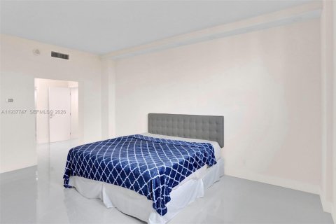 Condominio en alquiler en Sunny Isles Beach, Florida, 3 dormitorios, 143.91 m2 № 1995651 - foto 18