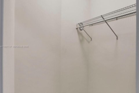 Condominio en alquiler en Sunny Isles Beach, Florida, 3 dormitorios, 143.91 m2 № 1995651 - foto 28