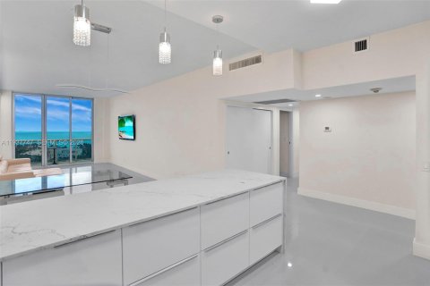Condominio en alquiler en Sunny Isles Beach, Florida, 3 dormitorios, 143.91 m2 № 1995651 - foto 15