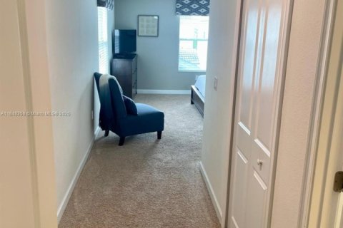 Villa ou maison à vendre à Kissimmee, Floride: 5 chambres, 286.23 m2 № 1980051 - photo 5