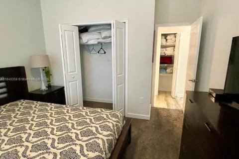 Villa ou maison à vendre à Kissimmee, Floride: 5 chambres, 286.23 m2 № 1980051 - photo 30