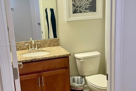 Villa ou maison à vendre à Kissimmee, Floride: 5 chambres, 286.23 m2 № 1980051 - photo 27