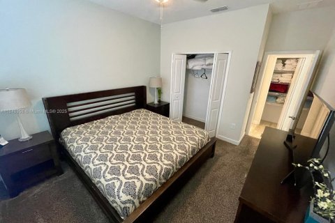 Villa ou maison à vendre à Kissimmee, Floride: 5 chambres, 286.23 m2 № 1980051 - photo 29