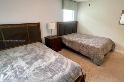 Villa ou maison à vendre à Kissimmee, Floride: 5 chambres, 286.23 m2 № 1980051 - photo 20