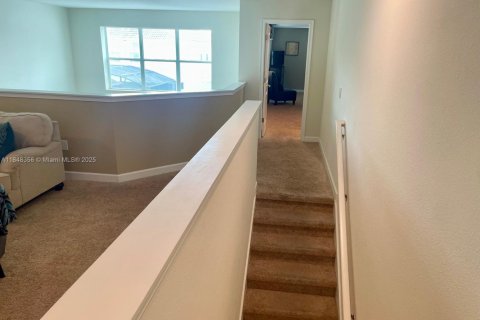 Villa ou maison à vendre à Kissimmee, Floride: 5 chambres, 286.23 m2 № 1980051 - photo 28