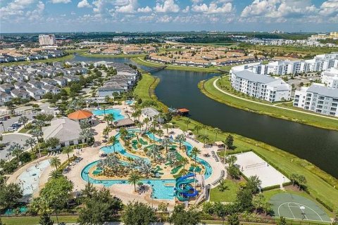 Villa ou maison à vendre à Kissimmee, Floride: 5 chambres, 286.23 m2 № 1980051 - photo 3