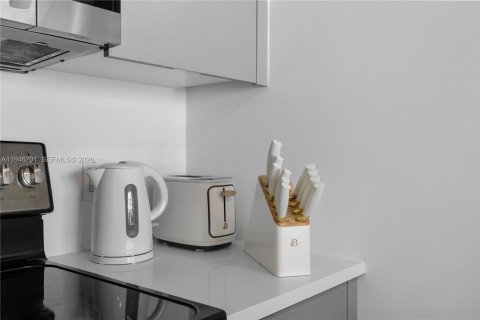 Купить кондоминиум в Бей-Харбор-Айлендс, Флорида 2 спальни, 88.72м2, № 2055036 - фото 8