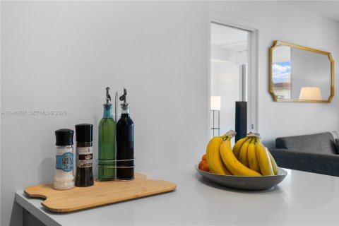 Купить кондоминиум в Бей-Харбор-Айлендс, Флорида 2 спальни, 88.72м2, № 2055036 - фото 9