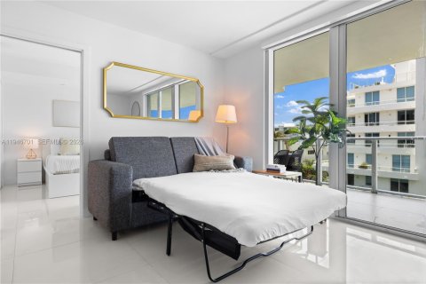 Купить кондоминиум в Бей-Харбор-Айлендс, Флорида 2 спальни, 88.72м2, № 2055036 - фото 26