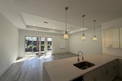 House in Port Charlotte, Florida 3 bedrooms, 170.94 sq.m. № 1725456 - photo 5