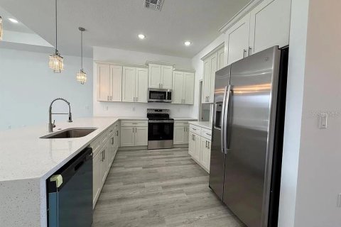 House in Port Charlotte, Florida 3 bedrooms, 170.94 sq.m. № 1725456 - photo 6