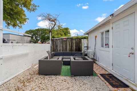 Immobilier commercial à vendre à Miami, Floride: 122.26 m2 № 2015046 - photo 29