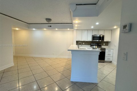 Condo in Coral Springs, Florida, 2 bedrooms  № 1934639 - photo 1