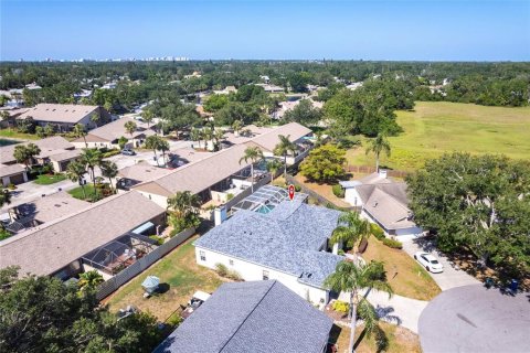 House in Sarasota, Florida 4 bedrooms, 188.96 sq.m. № 1722313 - photo 13