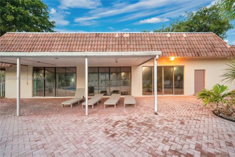 Condominio en venta en Davie, Florida, 2 dormitorios, 92.9 m2 № 2043986 - foto 19