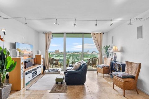 Купить кондоминиум в Майами-Бич, Флорида 3 спальни, 110.65м2, № 2018278 - фото 16