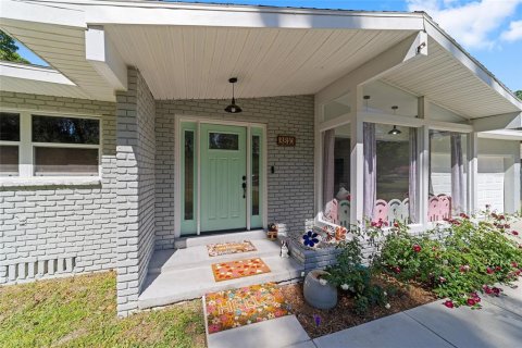 House in Ocala, Florida 3 bedrooms, 146.23 sq.m. № 1651766 - photo 2
