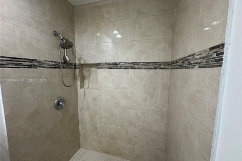 Снять в аренду виллу или дом в Хайалиа, Флорида 2 спальни, 92.16м2, № 2080468 - фото 19