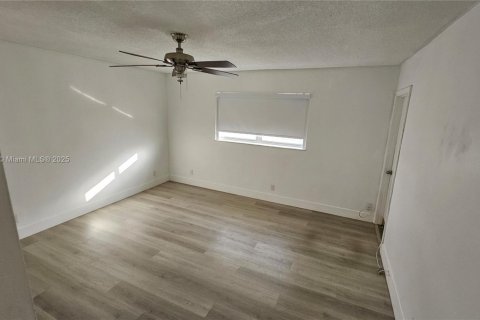 Copropriété à vendre à Dania Beach, Floride: 2 chambres, 94.76 m2 № 1977297 - photo 4