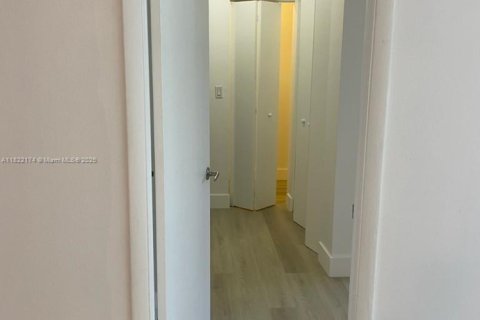 Copropriété à vendre à Dania Beach, Floride: 2 chambres, 94.76 m2 № 1977297 - photo 27