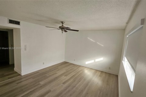 Copropriété à vendre à Dania Beach, Floride: 2 chambres, 94.76 m2 № 1977297 - photo 12