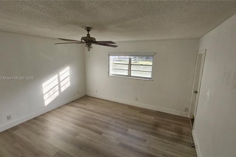 Copropriété à vendre à Dania Beach, Floride: 2 chambres, 94.76 m2 № 1977297 - photo 11