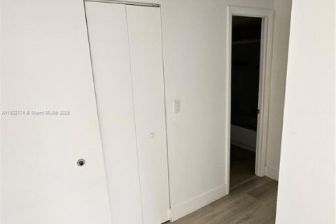 Copropriété à vendre à Dania Beach, Floride: 2 chambres, 94.76 m2 № 1977297 - photo 14