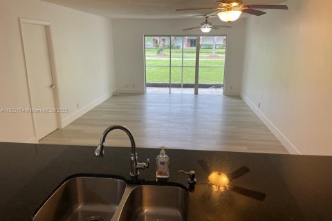 Copropriété à vendre à Dania Beach, Floride: 2 chambres, 94.76 m2 № 1977297 - photo 23