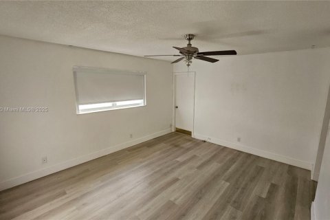 Copropriété à vendre à Dania Beach, Floride: 2 chambres, 94.76 m2 № 1977297 - photo 8