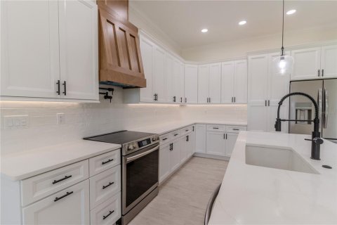 House in Babson Park, Florida 4 bedrooms, 218.69 sq.m. № 1851896 - photo 11