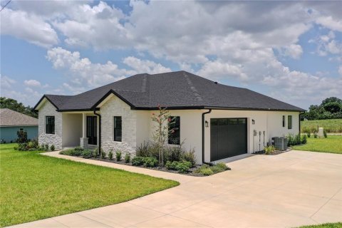 House in Babson Park, Florida 4 bedrooms, 218.69 sq.m. № 1851896 - photo 3
