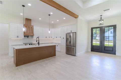 House in Babson Park, Florida 4 bedrooms, 218.69 sq.m. № 1851896 - photo 4