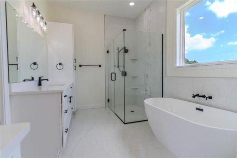 House in Babson Park, Florida 4 bedrooms, 218.69 sq.m. № 1851896 - photo 15