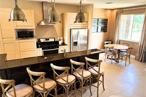 Townhouse in Kissimmee, Florida 4 bedrooms, 222.59 sq.m. № 1853437 - photo 7
