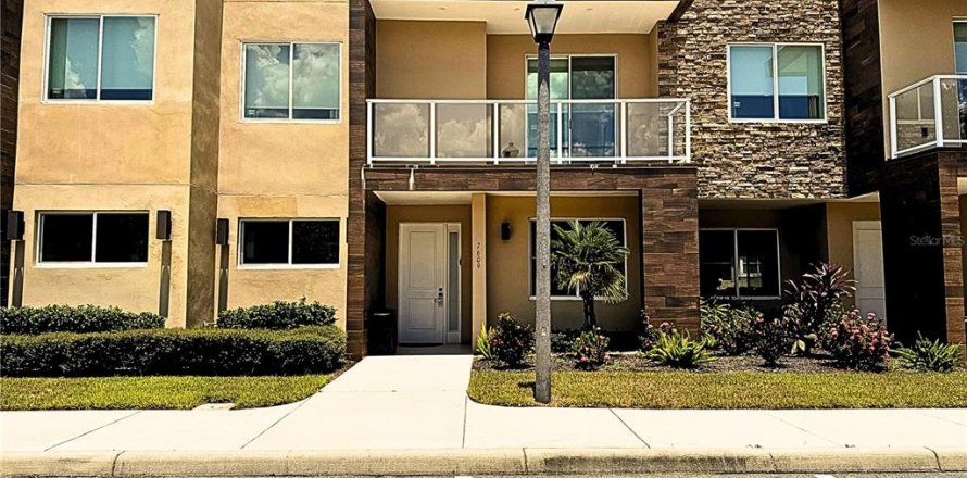Townhouse in Kissimmee, Florida 4 bedrooms, 222.59 sq.m. № 1853437