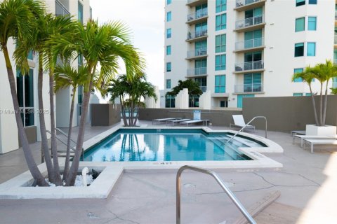 Купить кондоминиум в Майами, Флорида 2 спальни, 136.29м2, № 1958338 - фото 28