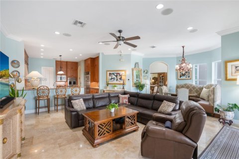 Casa en venta en Hollywood, Florida, 5 dormitorios, 492.57 m2 № 2056821 - foto 15